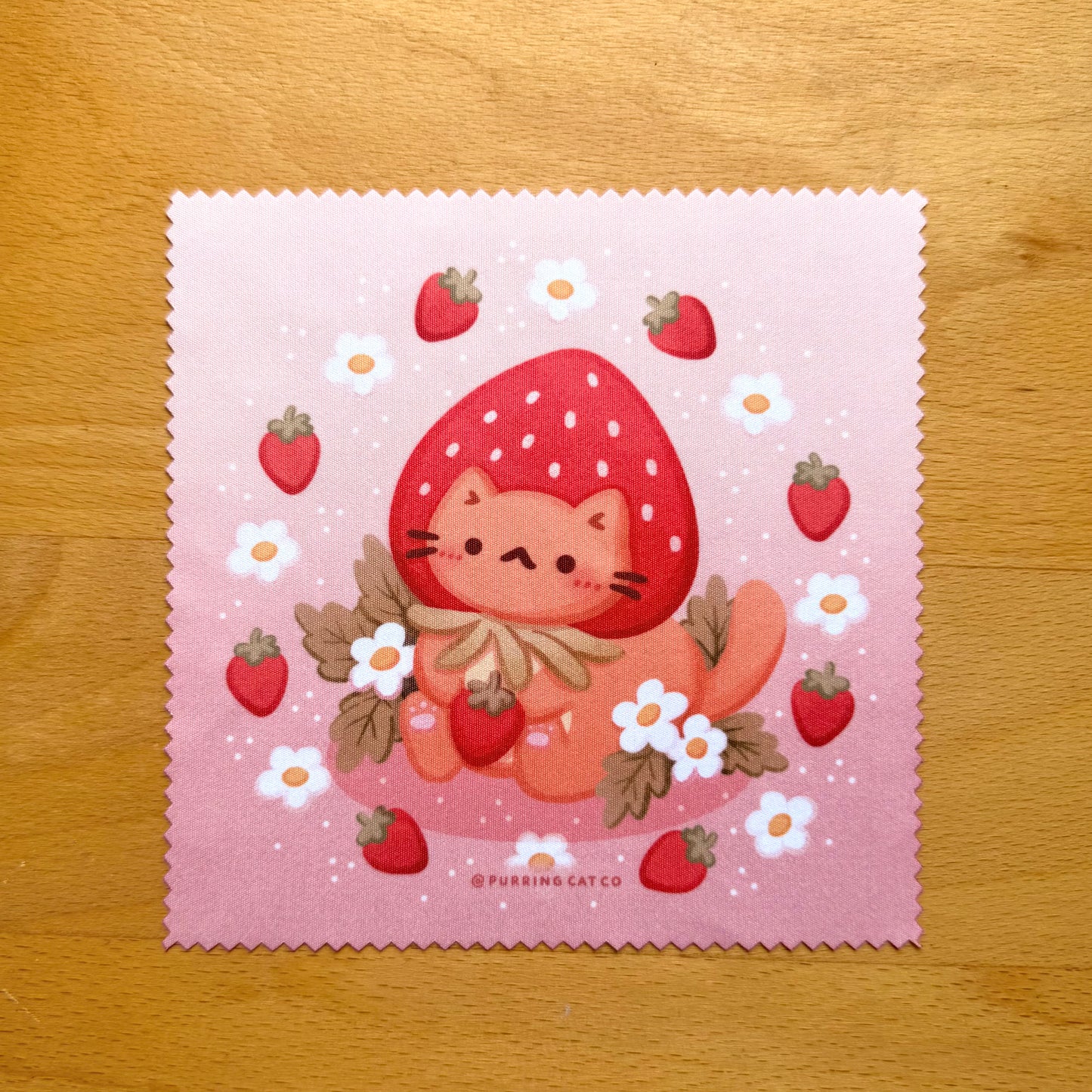 Strawpurry Cat Specs Cloth